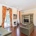 Apartamento Prestigious Penthouse Piazza Barberini Roma
