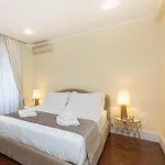 Prestigious Penthouse Piazza Barberini Apartamento *