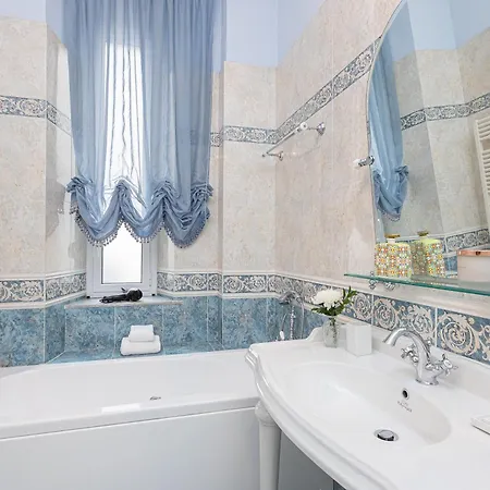 Prestigious Penthouse Piazza Barberini Lejlighed Rom