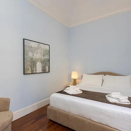 Lejlighed Prestigious Penthouse Piazza Barberini *