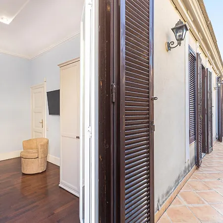 Lejlighed Prestigious Penthouse Piazza Barberini