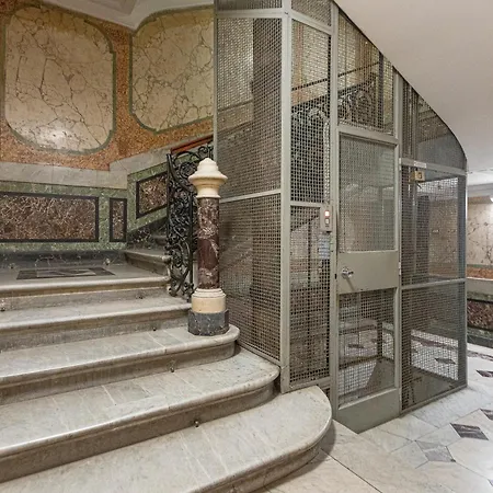 Prestigious Penthouse Piazza Barberini Roma