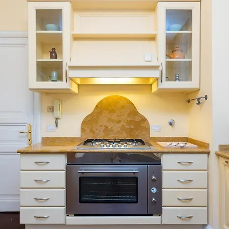Lejlighed Prestigious Penthouse Piazza Barberini