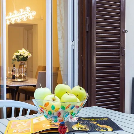 Prestigious Penthouse Piazza Barberini Lejlighed *