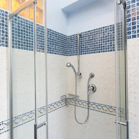 Prestigious Penthouse Piazza Barberini *