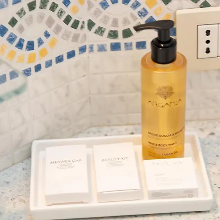 Prestigious Penthouse Piazza Barberini *