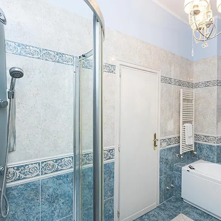 Prestigious Penthouse Piazza Barberini